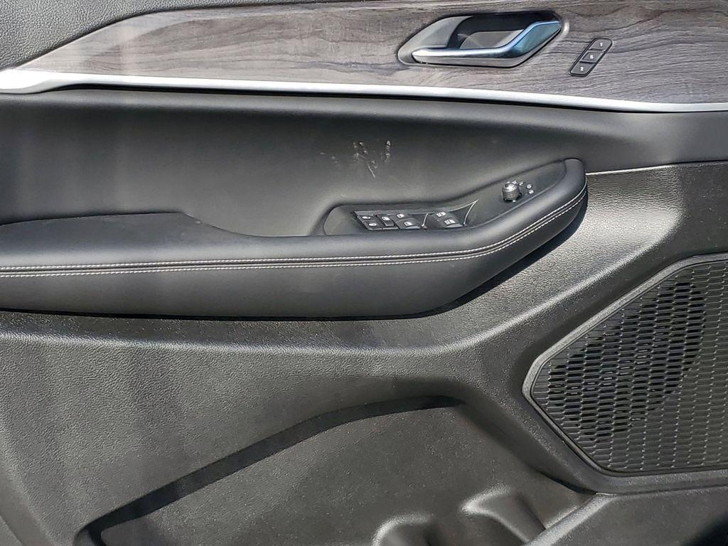 new 2025 Jeep Grand Cherokee car, priced at $35,568