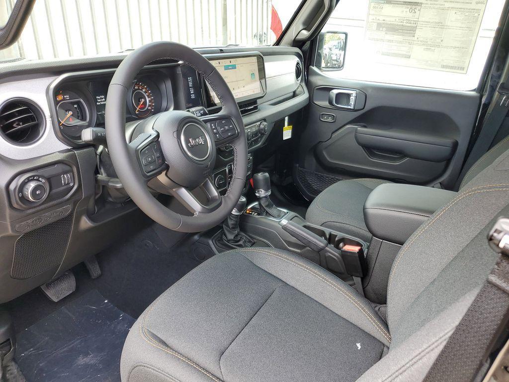 new 2025 Jeep Wrangler car, priced at $41,671