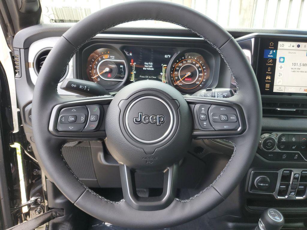 new 2025 Jeep Wrangler car, priced at $41,671
