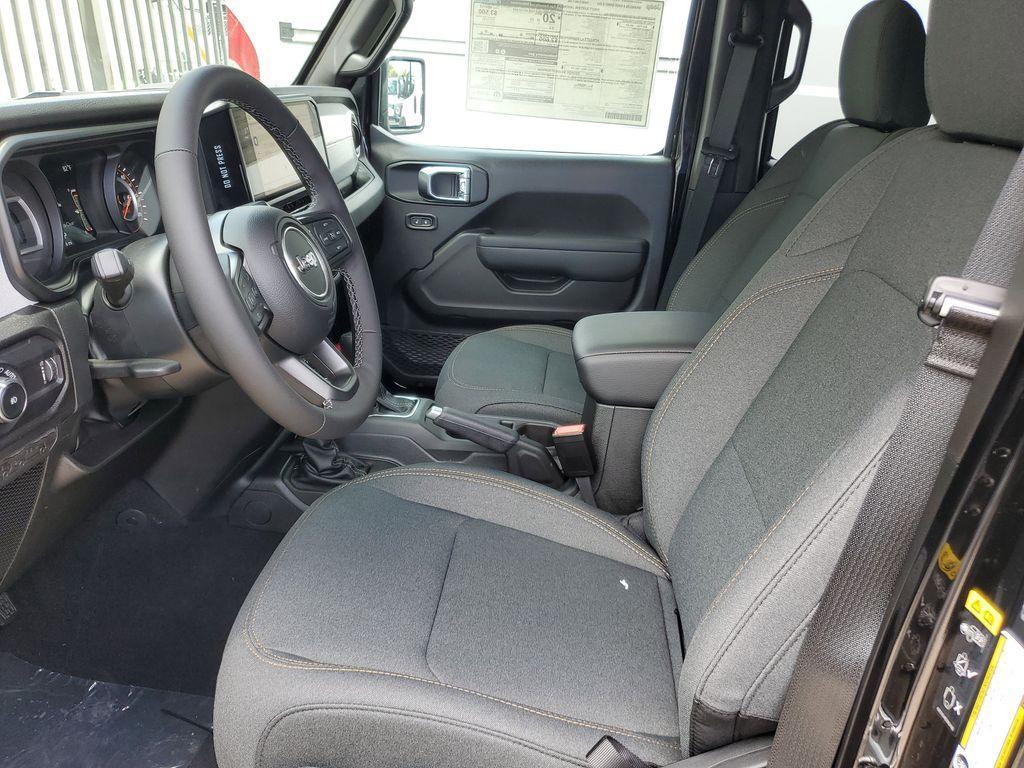 new 2025 Jeep Wrangler car, priced at $41,671