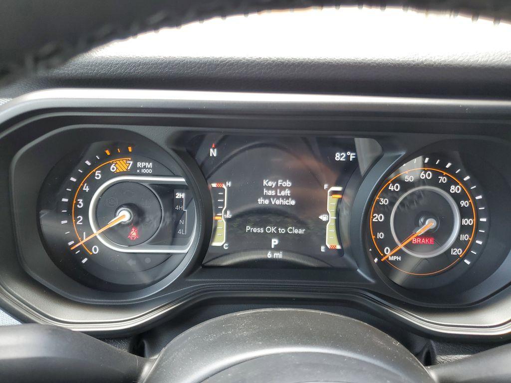 new 2025 Jeep Wrangler car, priced at $41,671