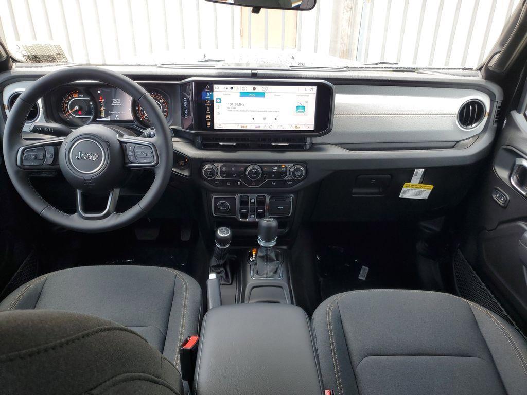 new 2025 Jeep Wrangler car, priced at $41,671
