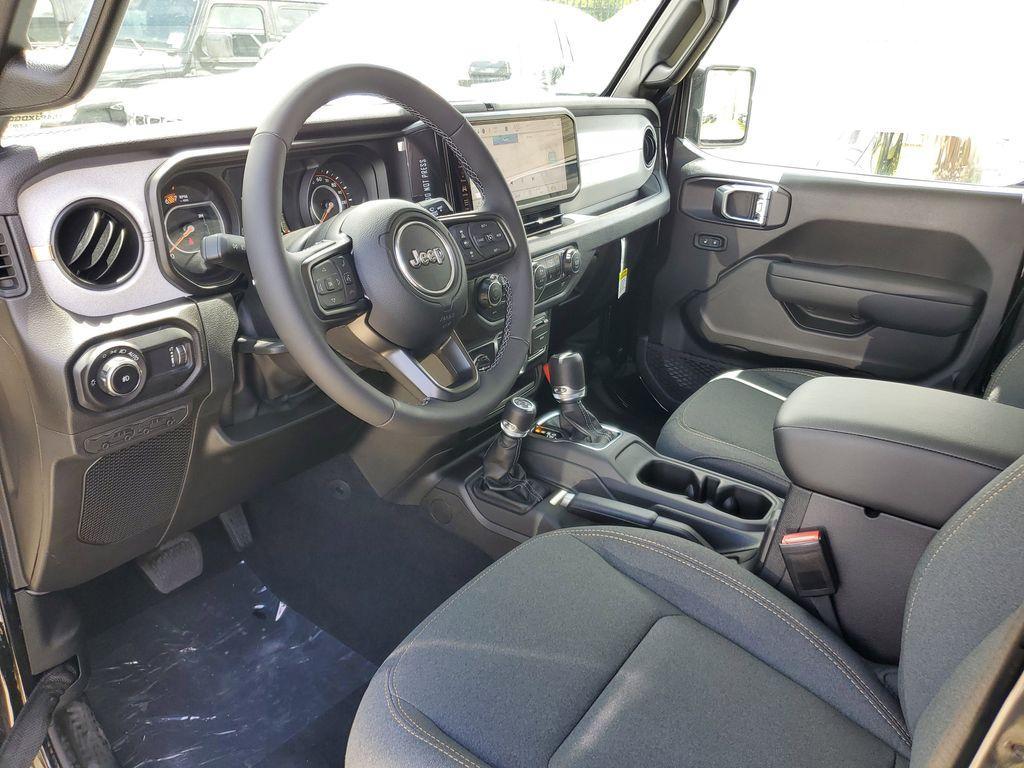 new 2025 Jeep Wrangler car, priced at $39,675