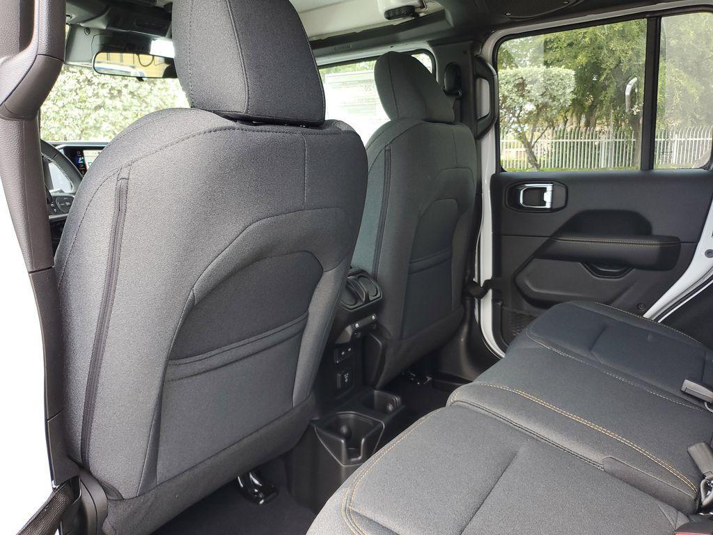 new 2025 Jeep Wrangler car, priced at $43,387
