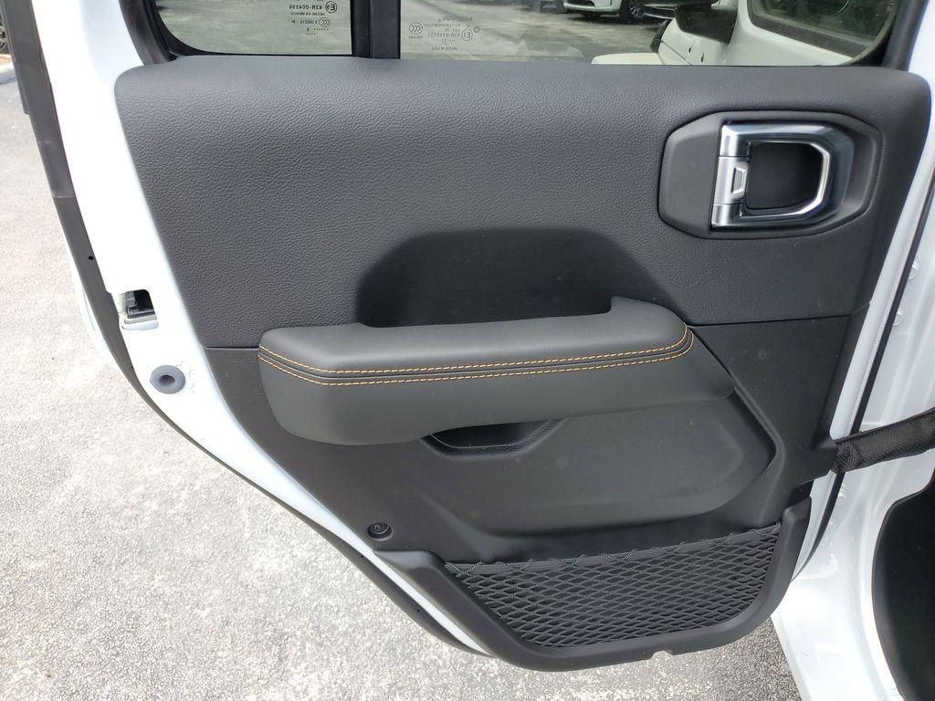 new 2025 Jeep Wrangler car, priced at $43,387