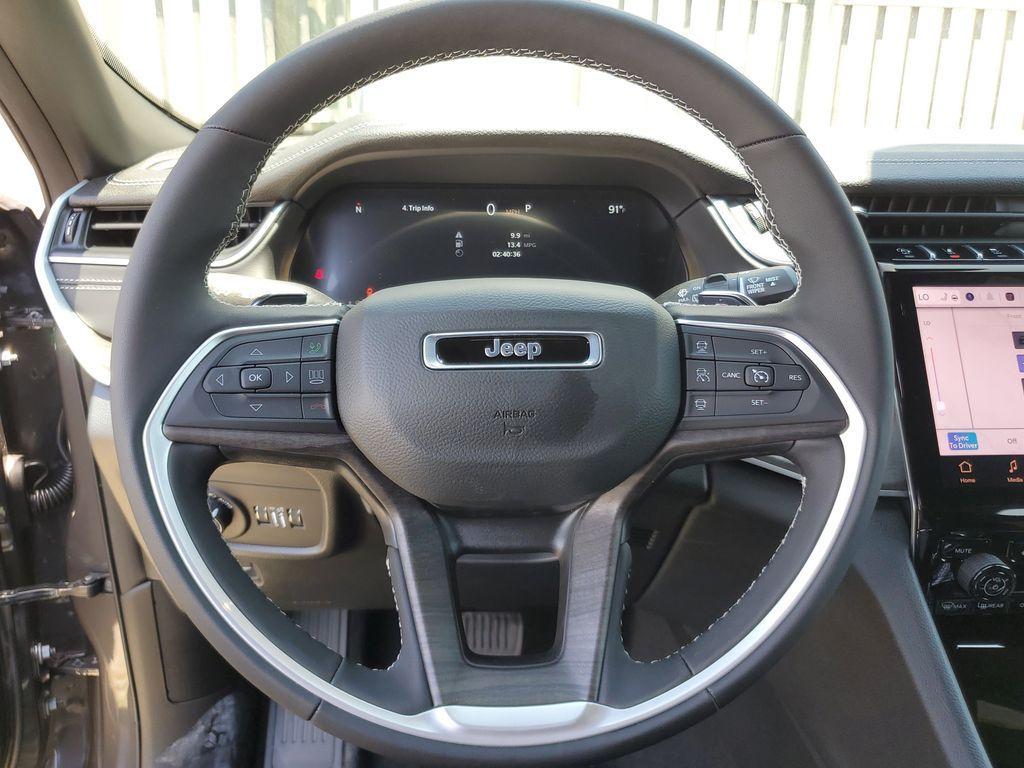new 2025 Jeep Grand Cherokee L car, priced at $43,235