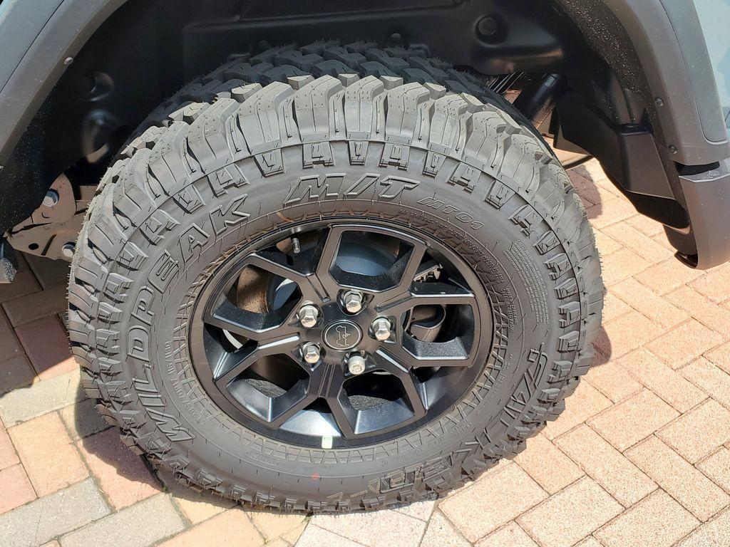 new 2025 Jeep Wrangler car, priced at $45,670