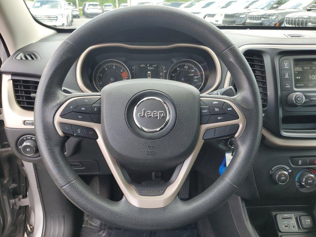 used 2018 Jeep Cherokee car, priced at $8,990
