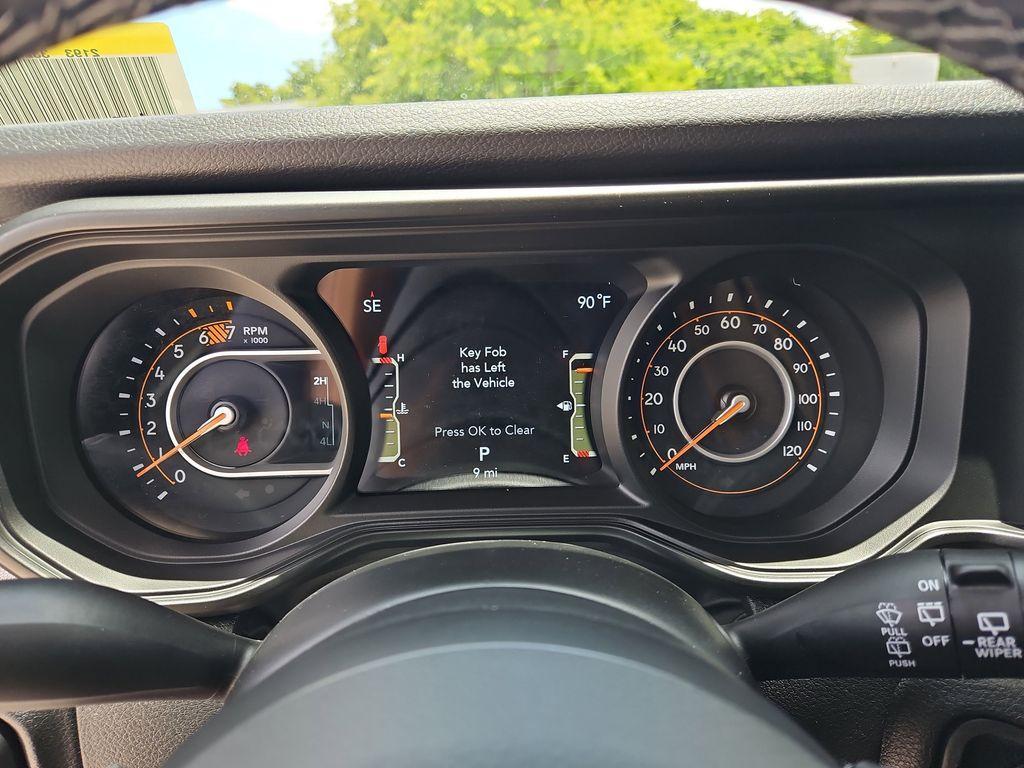 new 2025 Jeep Wrangler car, priced at $40,076