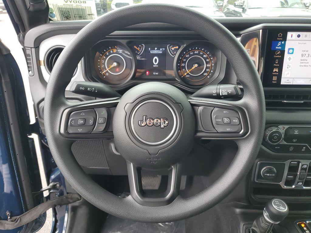 new 2025 Jeep Gladiator car, priced at $36,980