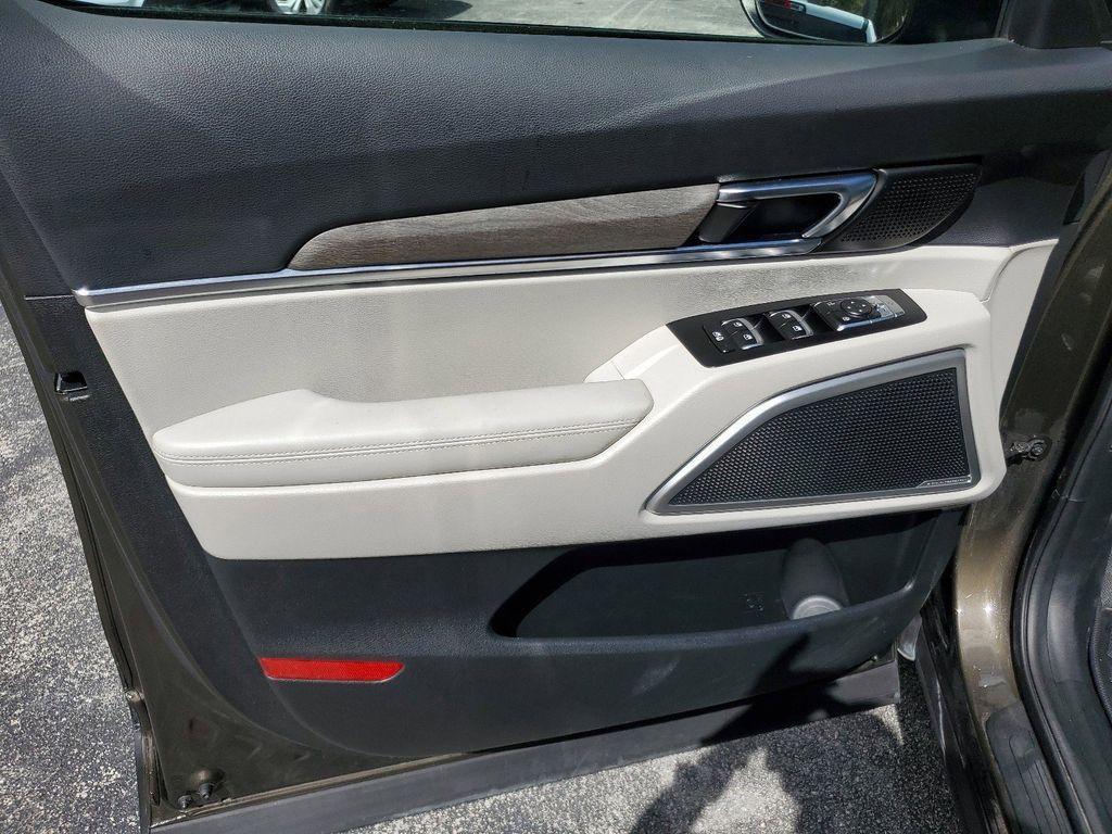 used 2022 Kia Telluride car, priced at $28,490