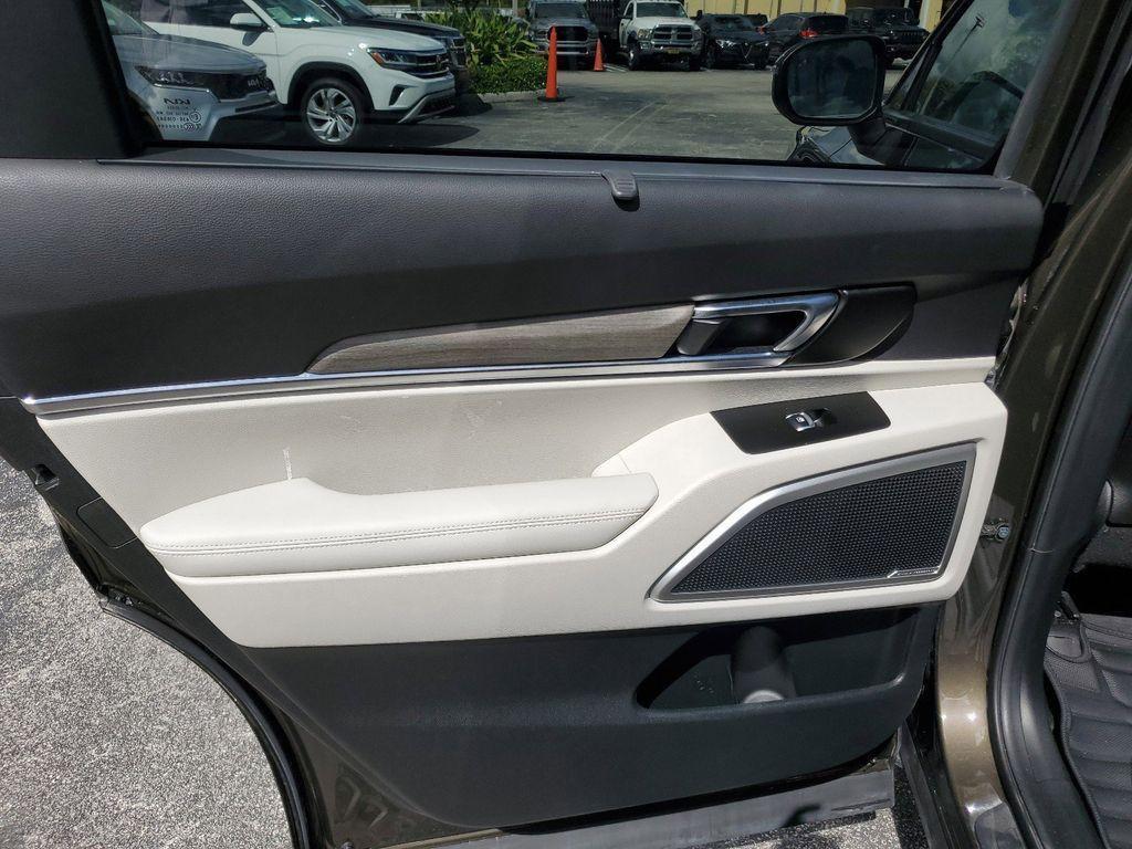 used 2022 Kia Telluride car, priced at $28,490