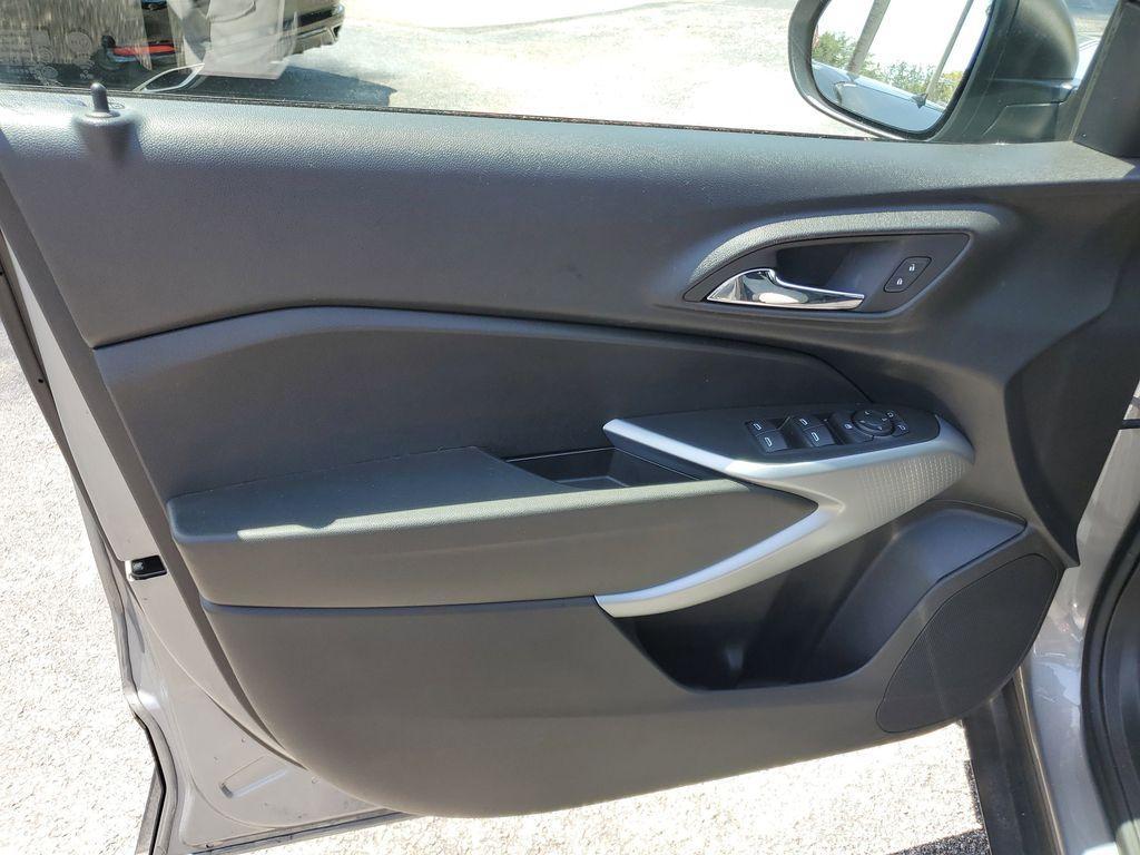 used 2024 Chevrolet Trax car, priced at $19,490