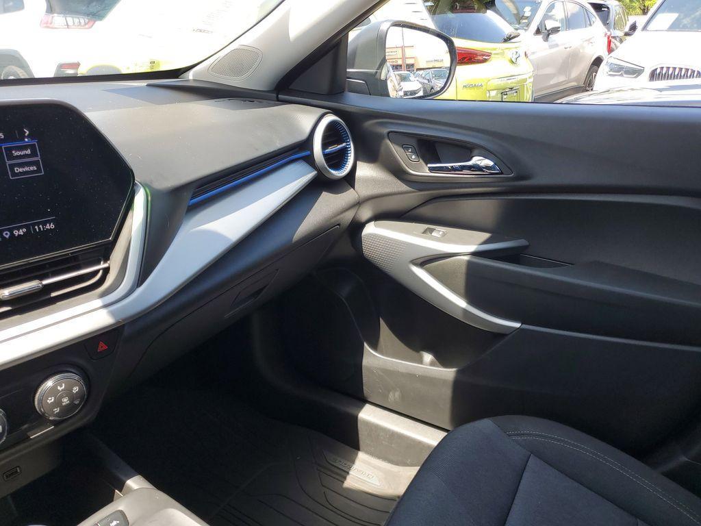 used 2024 Chevrolet Trax car, priced at $19,490