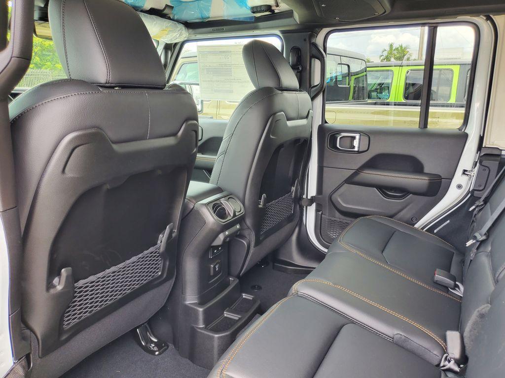 new 2025 Jeep Wrangler car, priced at $45,132
