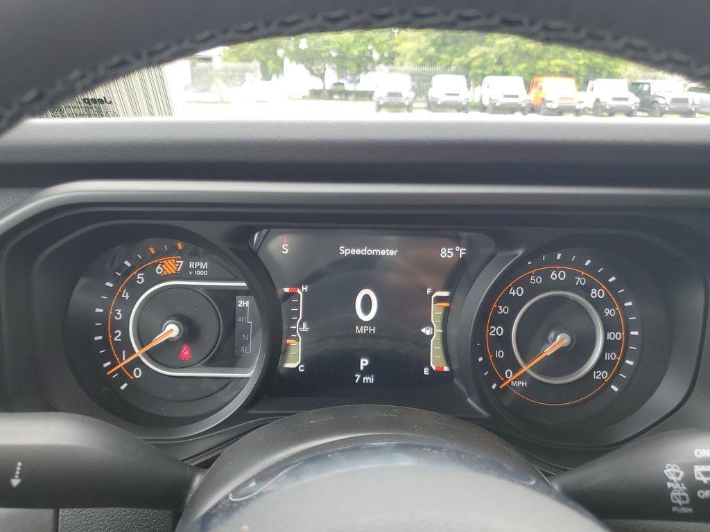 new 2025 Jeep Wrangler car, priced at $45,132