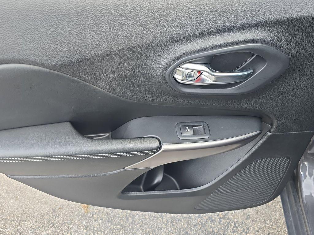 used 2019 Jeep Cherokee car, priced at $15,990