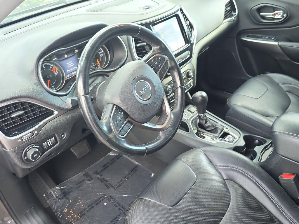 used 2019 Jeep Cherokee car, priced at $15,990