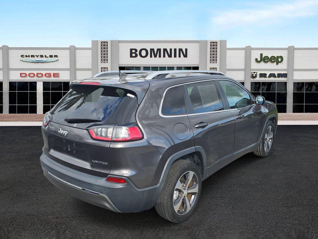 used 2019 Jeep Cherokee car, priced at $15,990