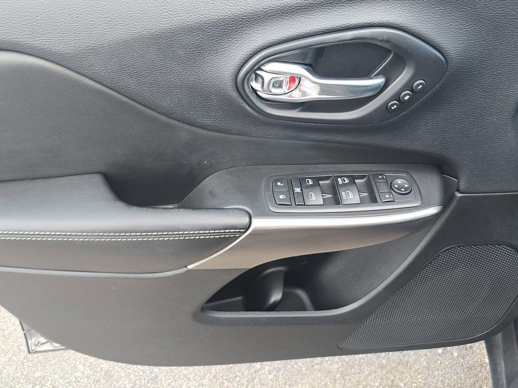 used 2019 Jeep Cherokee car, priced at $15,990