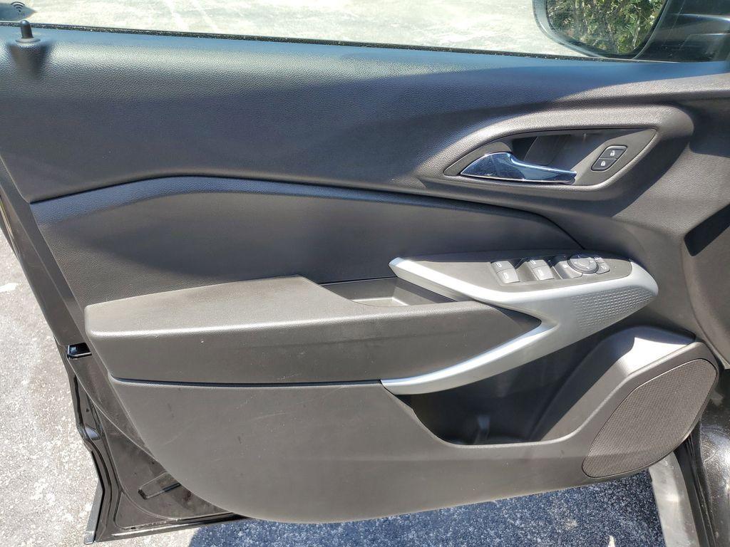 used 2025 Chevrolet Trax car, priced at $19,990