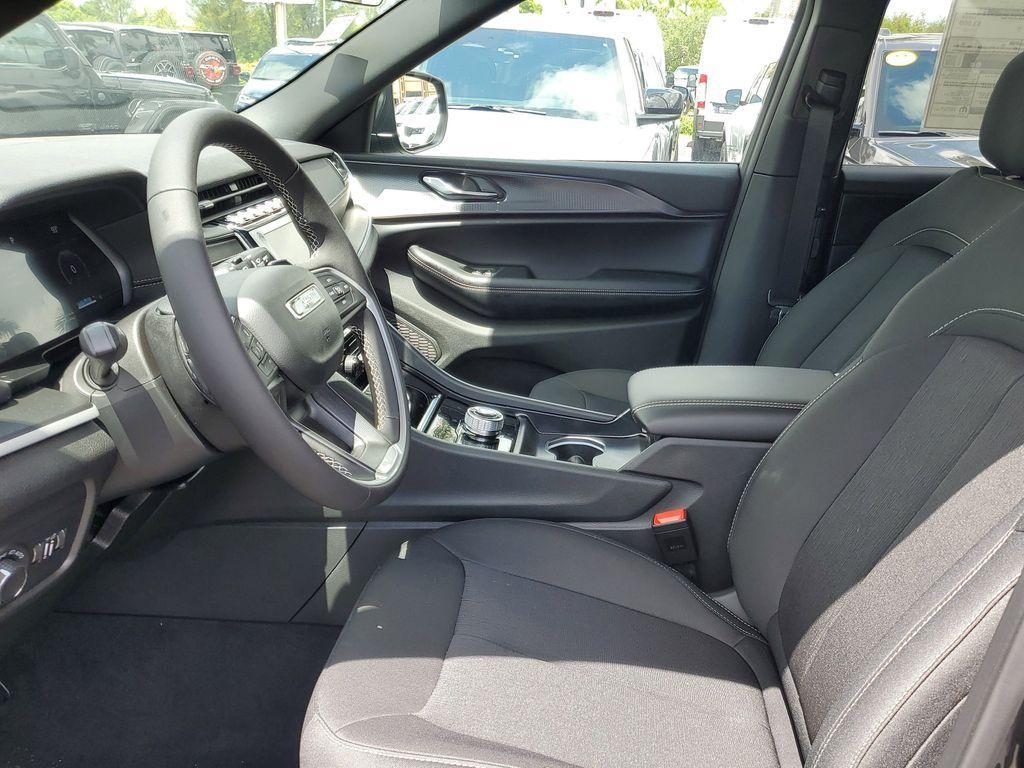 new 2025 Jeep Grand Cherokee L car, priced at $34,749