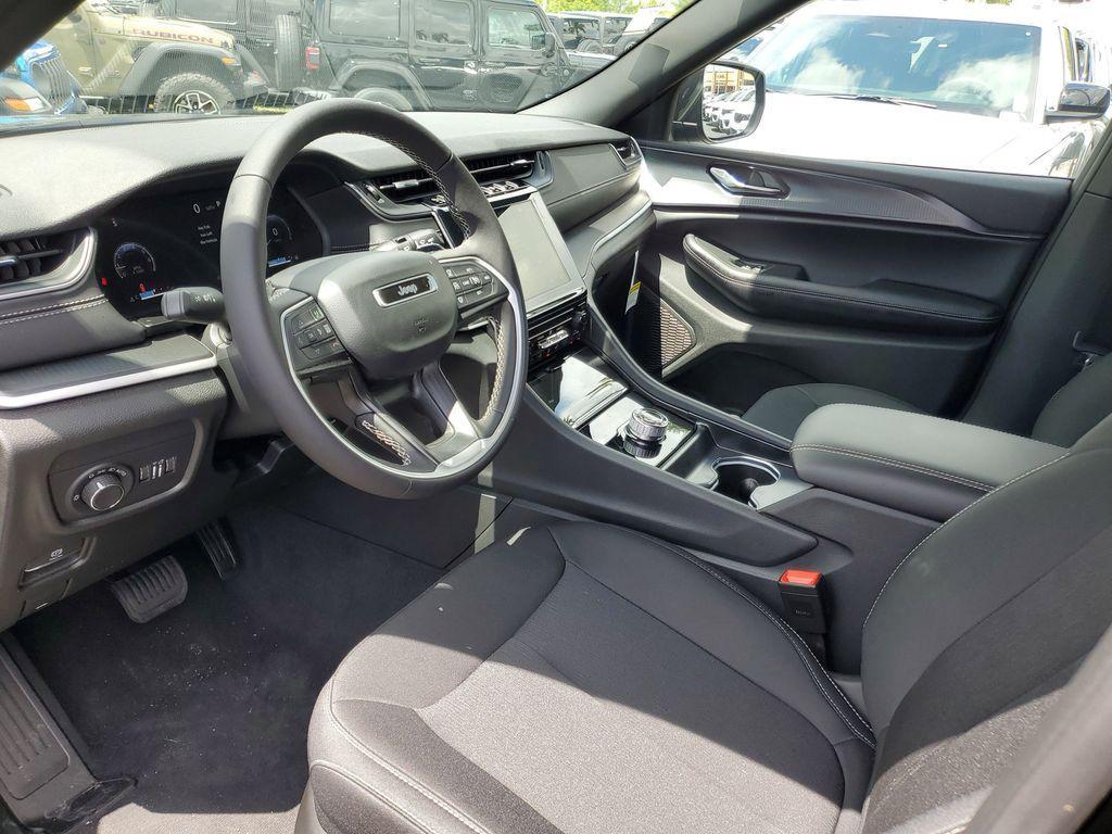 new 2025 Jeep Grand Cherokee L car, priced at $34,749