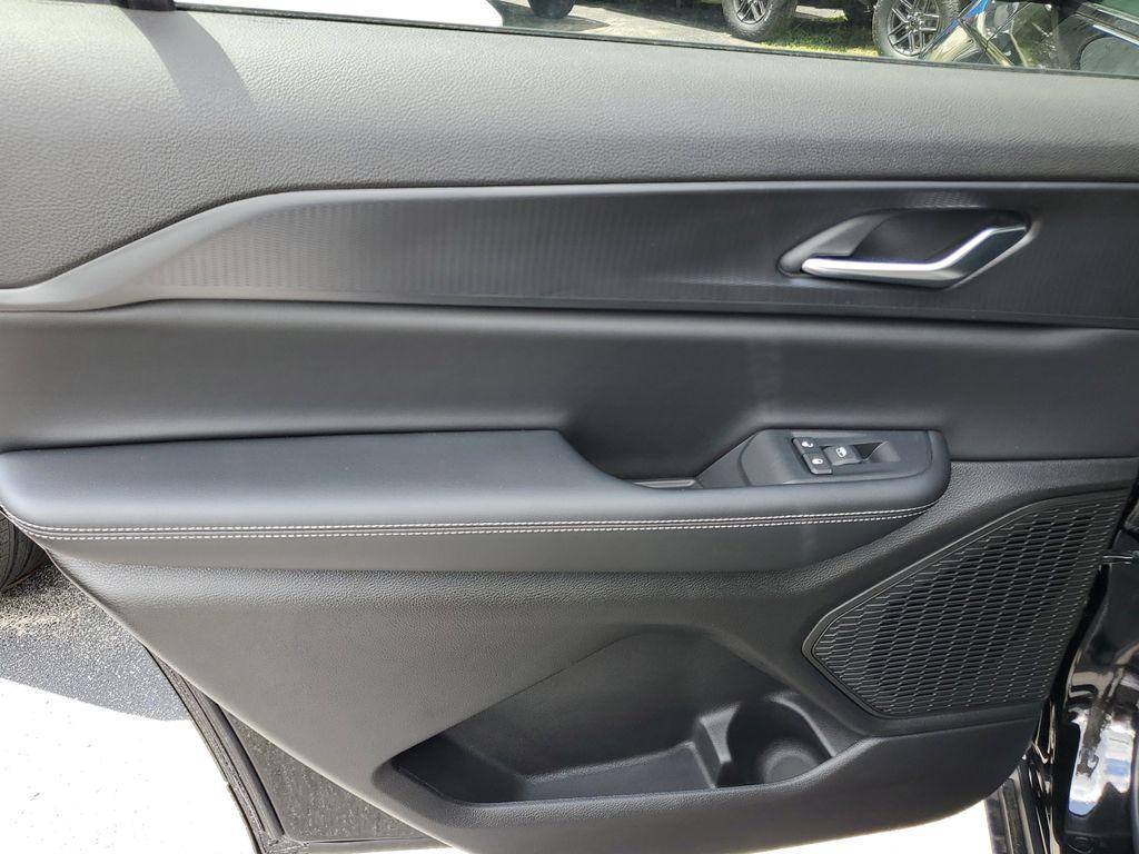 new 2025 Jeep Grand Cherokee L car, priced at $34,749