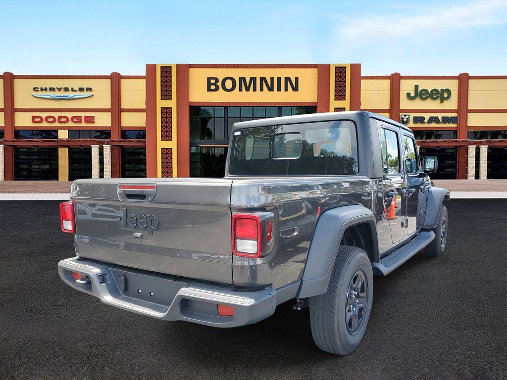 new 2025 Jeep Gladiator car, priced at $34,590