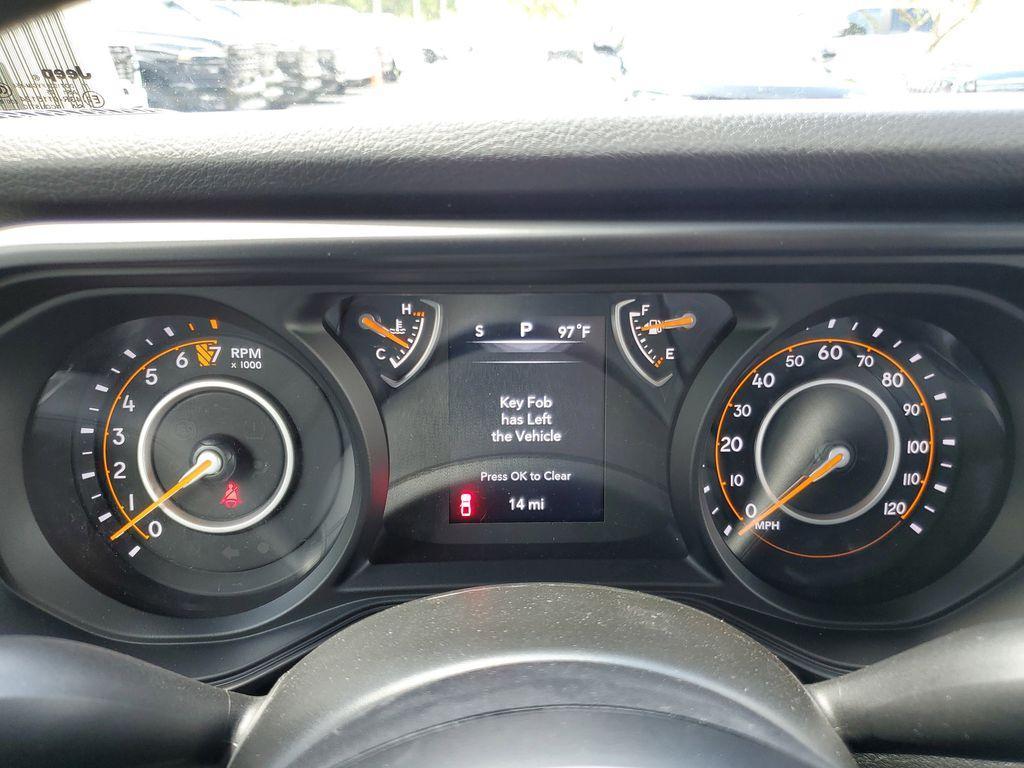 new 2025 Jeep Gladiator car, priced at $34,590