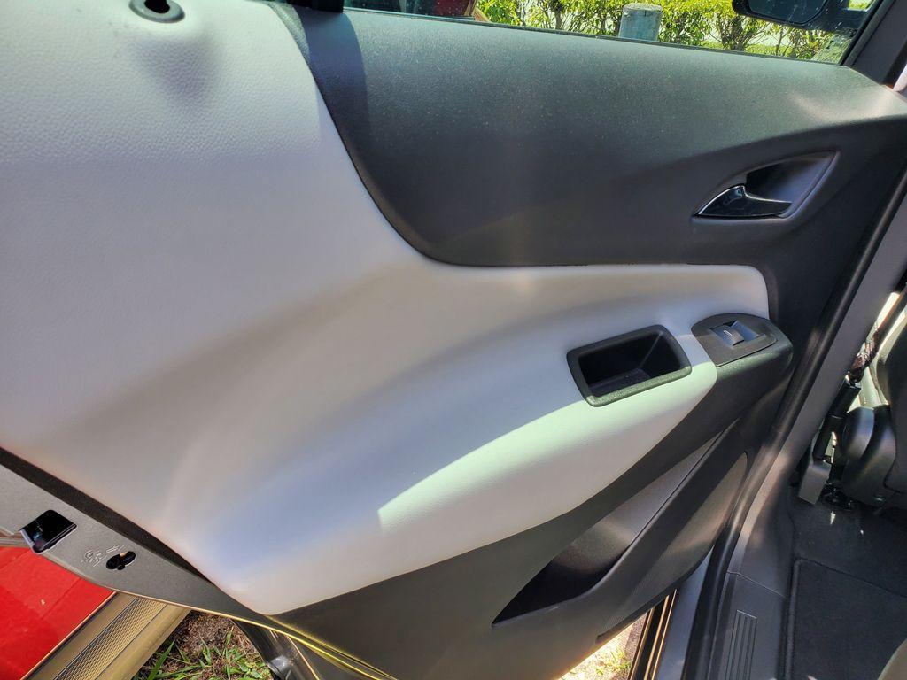 used 2024 Chevrolet Equinox car, priced at $20,990