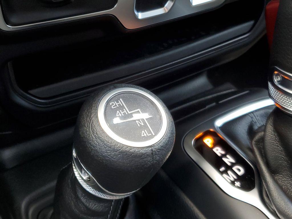new 2025 Jeep Wrangler car, priced at $33,995
