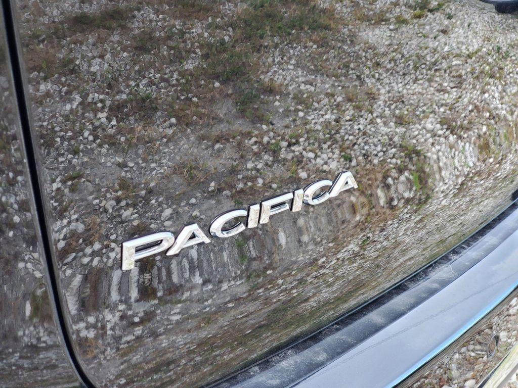 new 2025 Chrysler Pacifica car, priced at $39,925