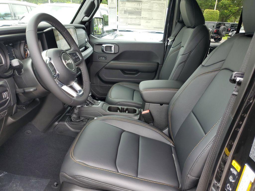 new 2025 Jeep Wrangler car, priced at $44,045