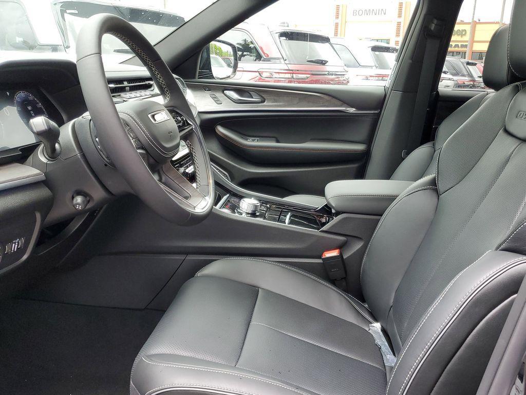 new 2025 Jeep Grand Cherokee L car, priced at $54,870