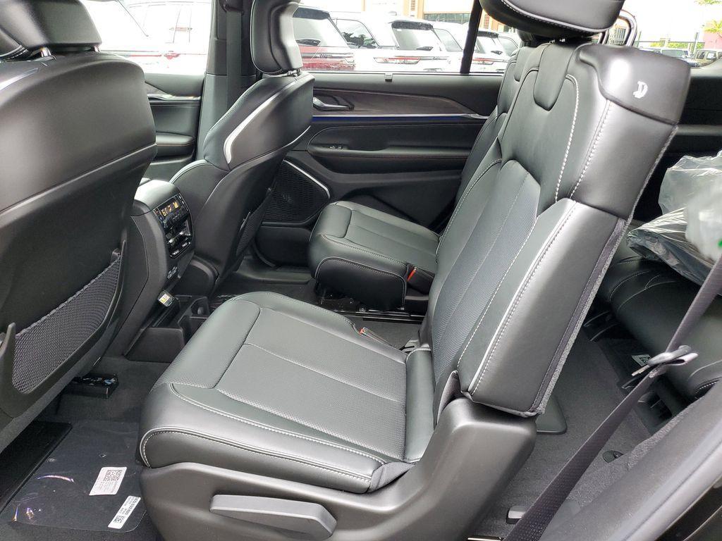 new 2025 Jeep Grand Cherokee L car, priced at $54,870