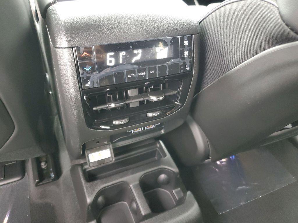 new 2025 Jeep Grand Cherokee L car, priced at $54,870