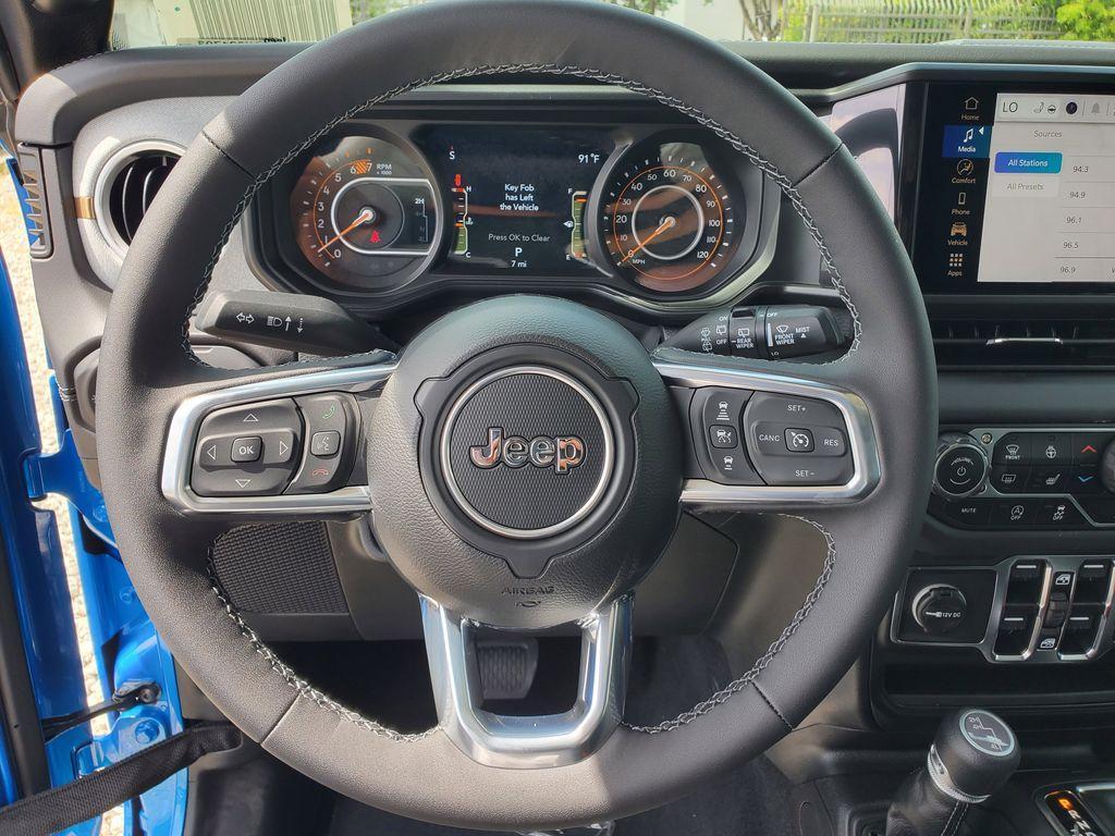 new 2025 Jeep Wrangler car, priced at $43,232