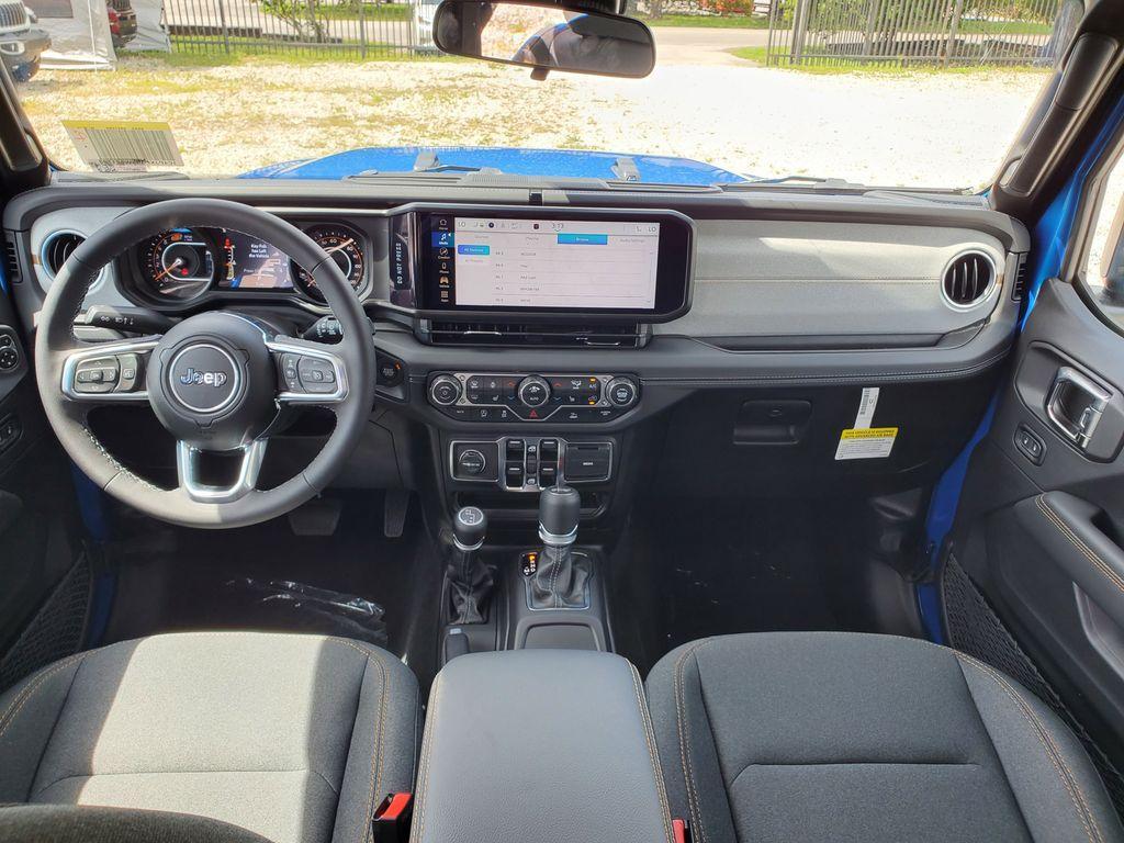new 2025 Jeep Wrangler car, priced at $43,232