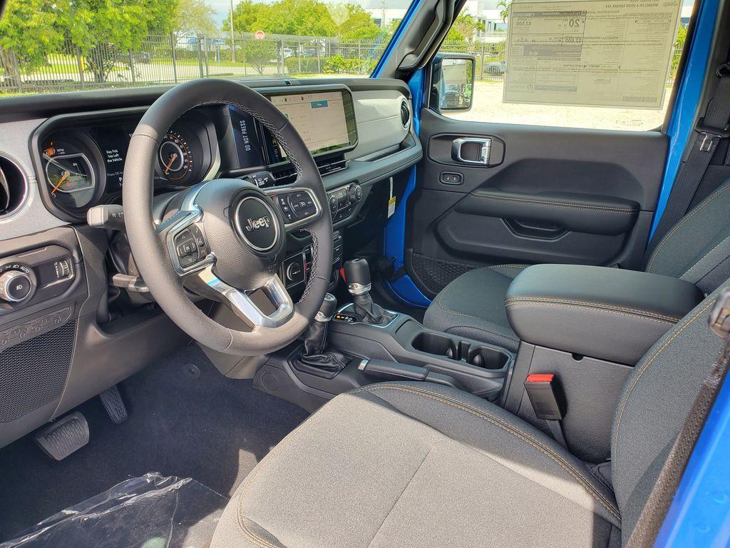 new 2025 Jeep Wrangler car, priced at $43,232