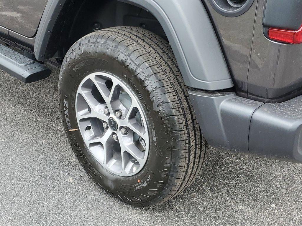 new 2025 Jeep Wrangler car, priced at $41,635