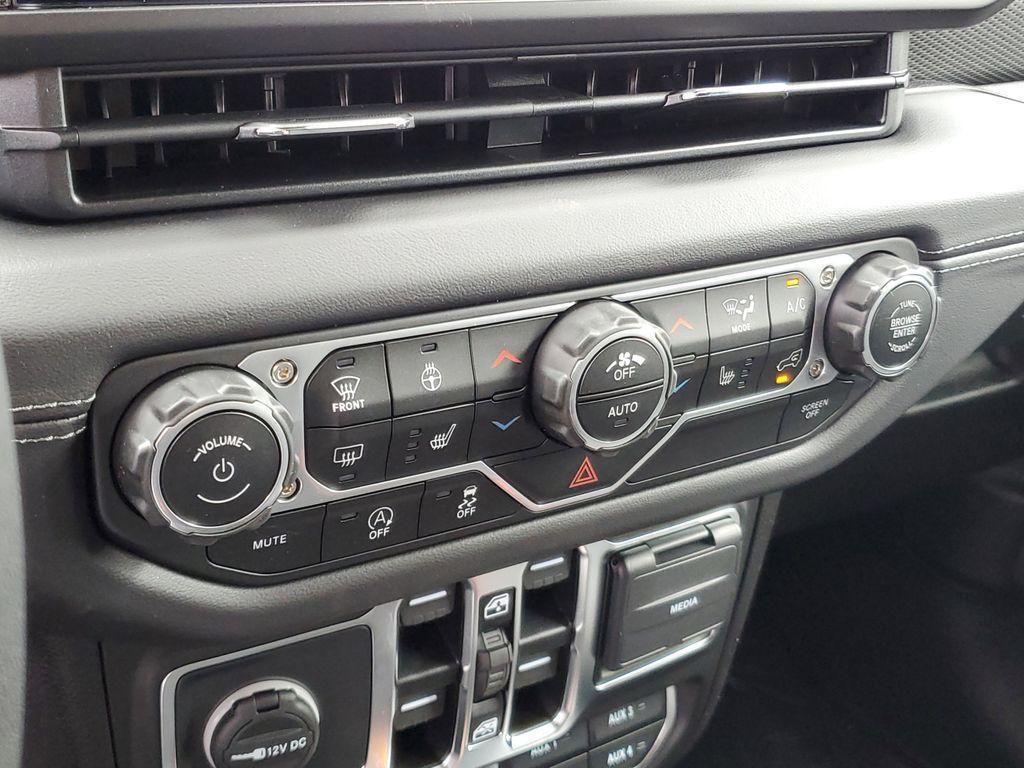 new 2025 Jeep Wrangler car, priced at $52,505