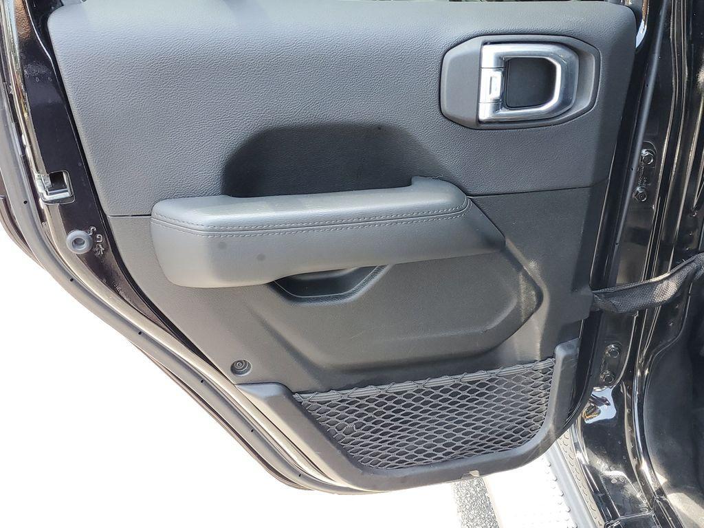 used 2021 Jeep Wrangler Unlimited car, priced at $27,490