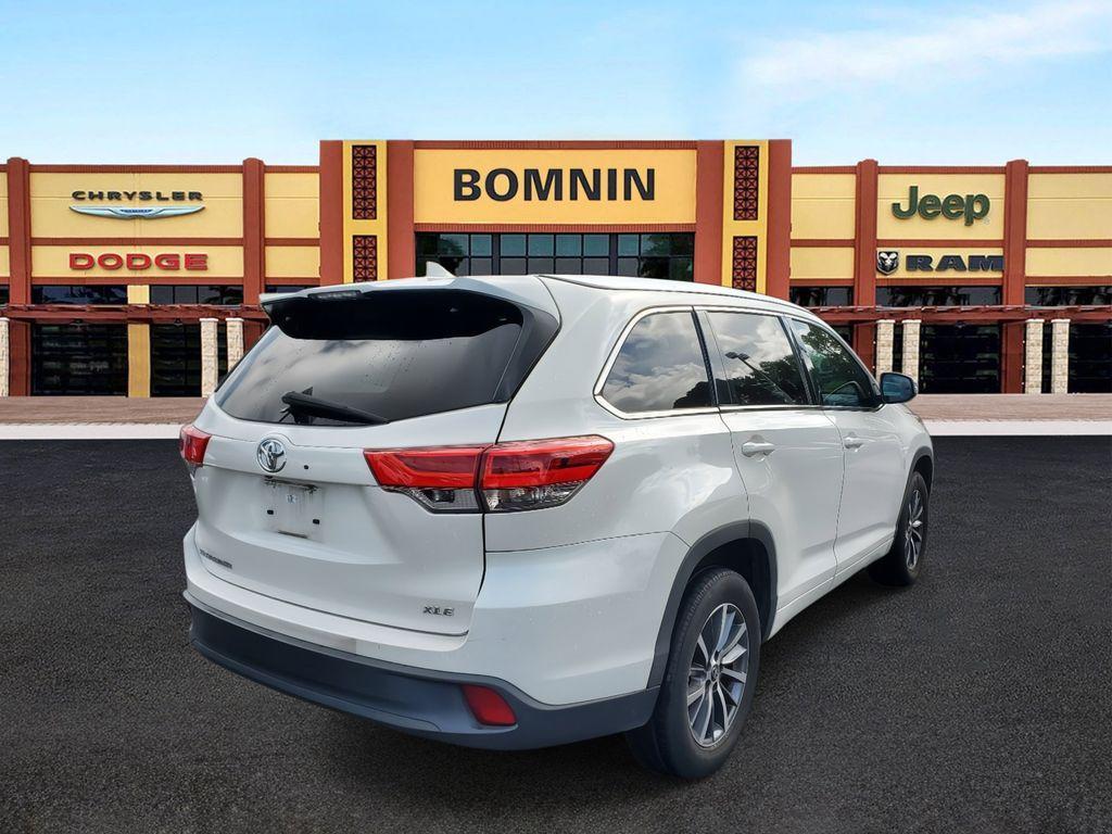 used 2018 Toyota Highlander car, priced at $19,990
