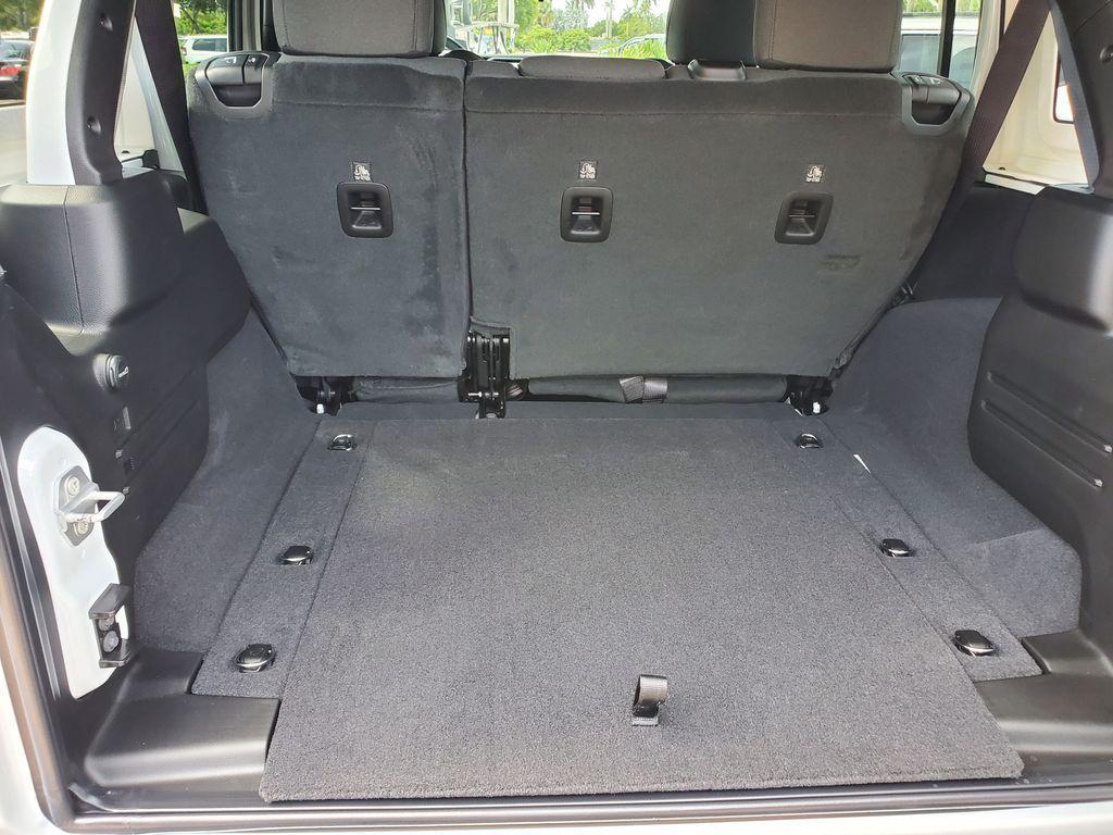 new 2025 Jeep Wrangler car, priced at $43,276