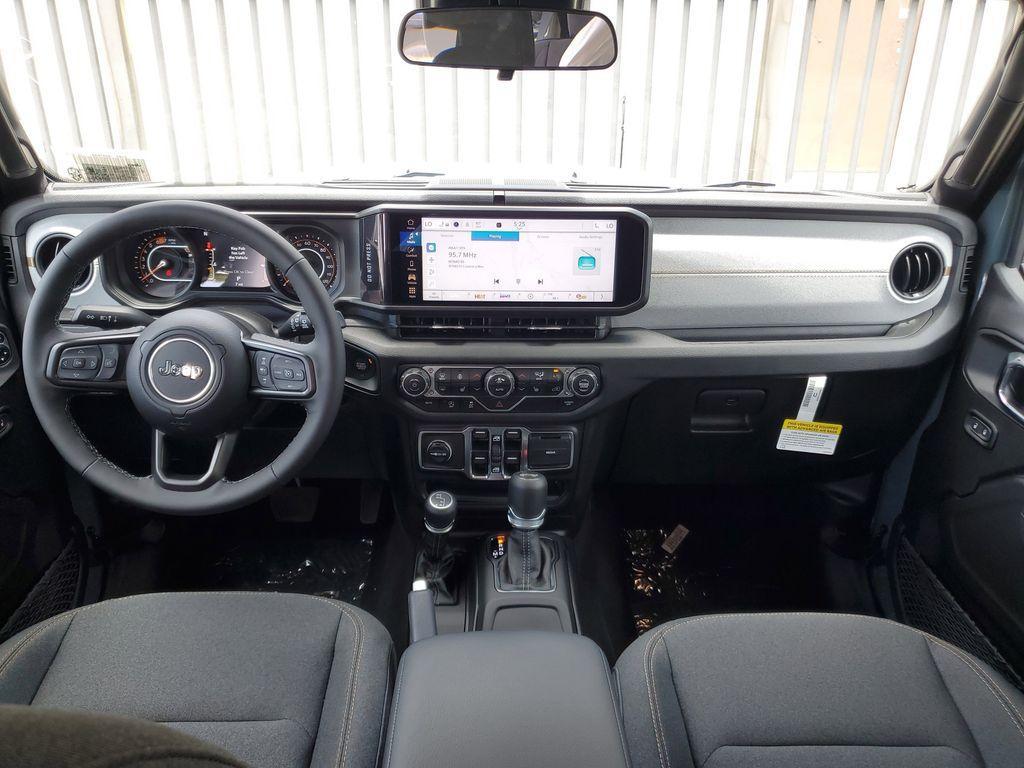 new 2025 Jeep Wrangler car, priced at $40,076