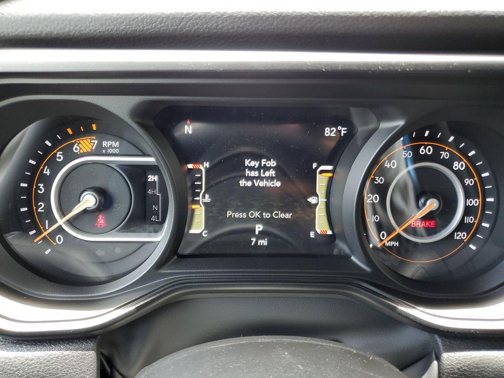 new 2025 Jeep Wrangler car, priced at $40,076