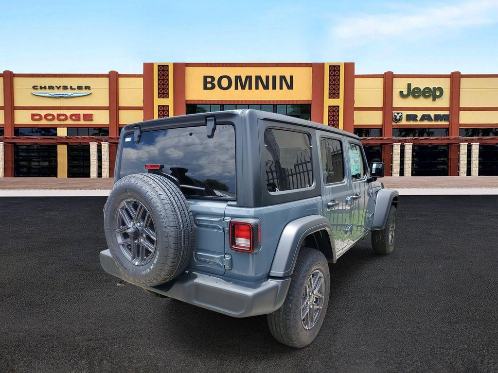 new 2025 Jeep Wrangler car, priced at $40,076