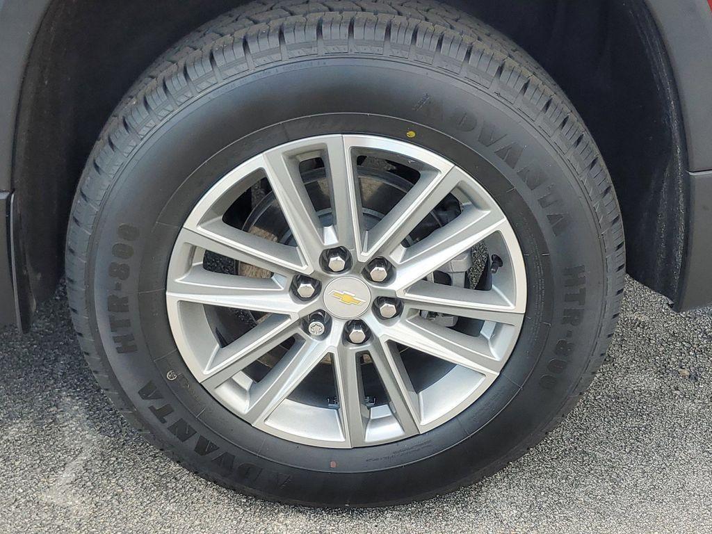 used 2023 Chevrolet Traverse car, priced at $22,490