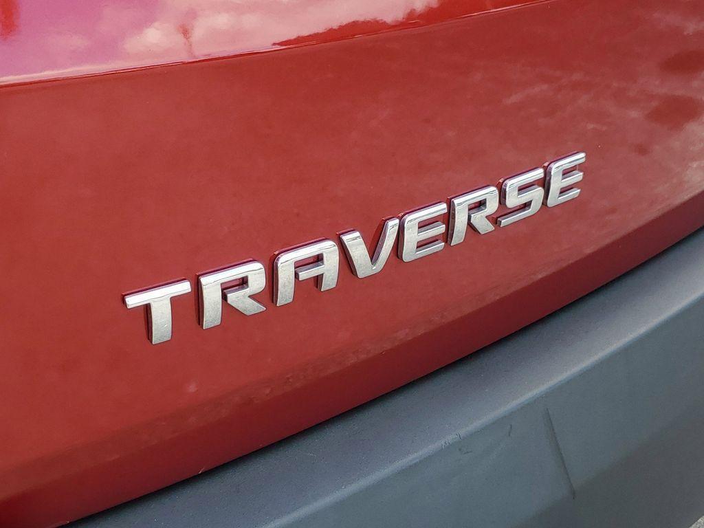 used 2023 Chevrolet Traverse car, priced at $22,490